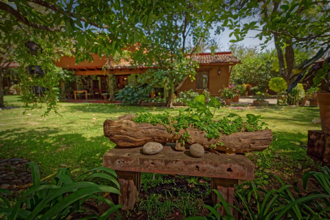 Casa Navacoyan Bed & Breakfast Malinalco Exterior photo
